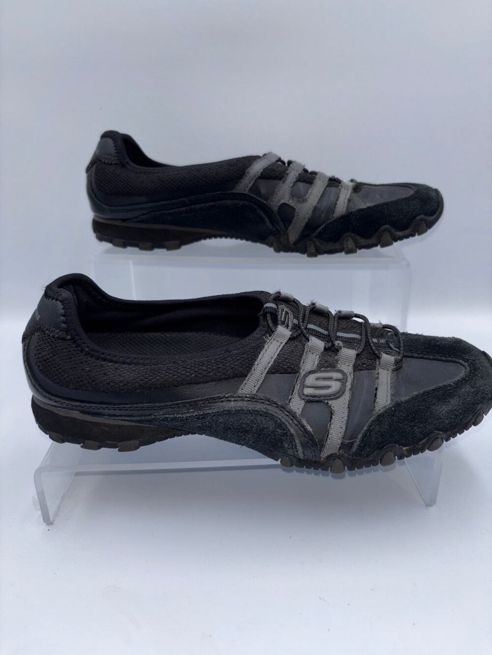 Skechers Athletic Shoes Women’s Black/Charcoal US 7.5 Leather Textile Slip-On